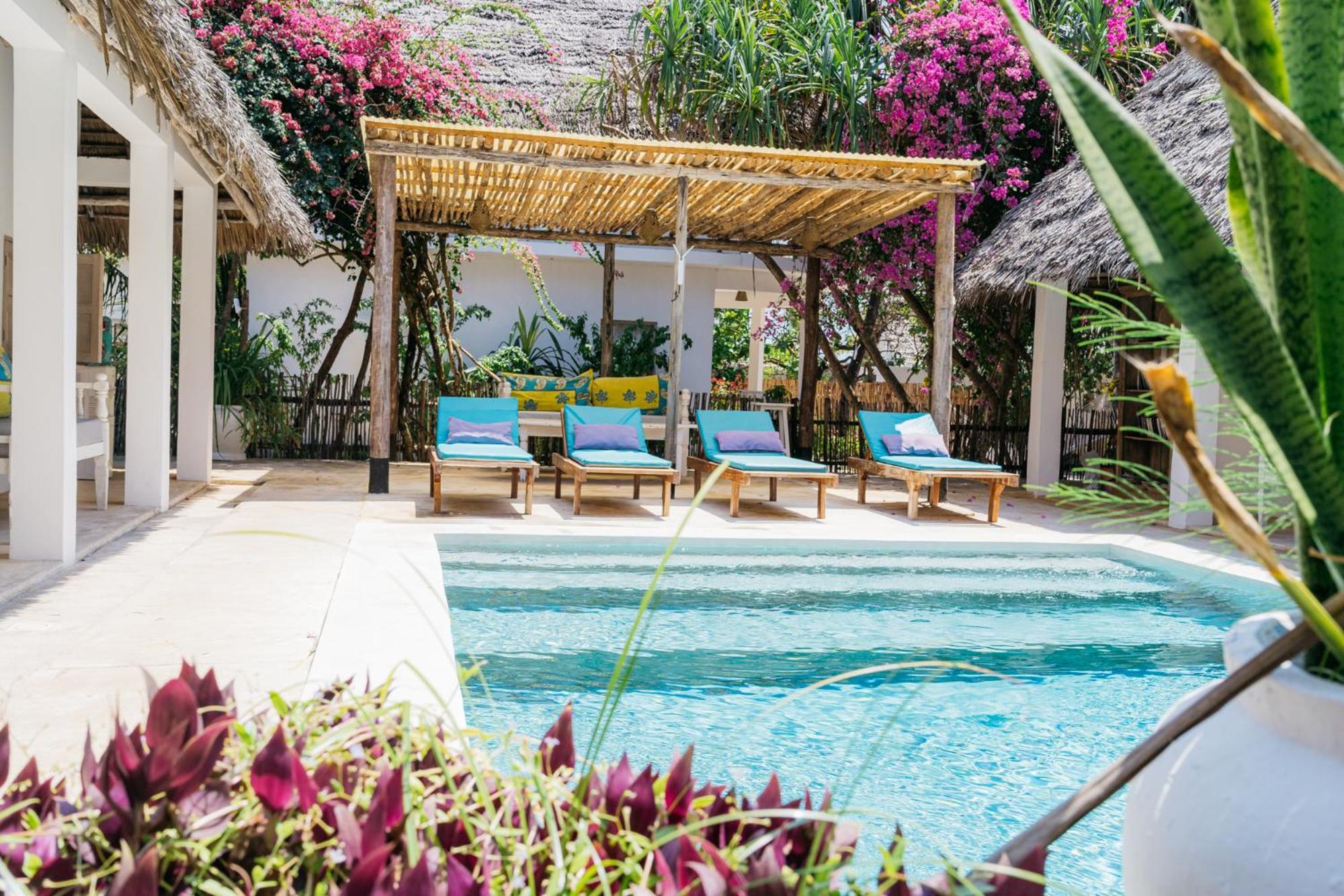 Sharazad Boutique Hotel Джамбиани Экстерьер фото